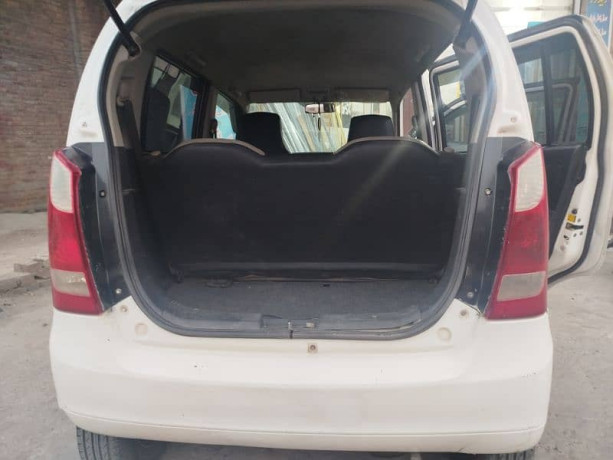 suzuki-wagon-r-2018-big-10