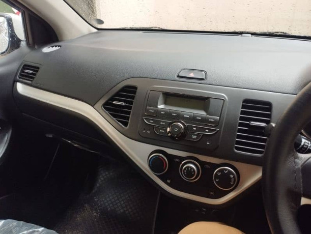 kia-picanto-2024-manual-big-14