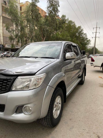 toyota-hilux-2012-big-3