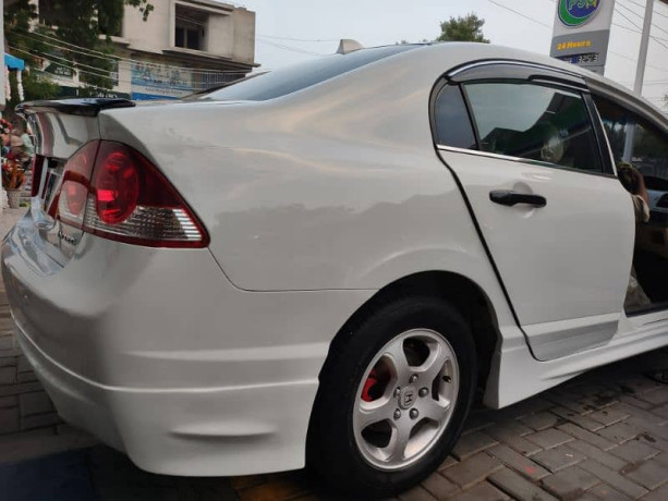 honda-civic-reborn-vti-oriel-sunroof-2006-mod-white-colour-doctor-use-big-19