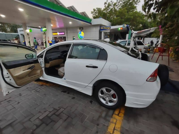 honda-civic-reborn-vti-oriel-sunroof-2006-mod-white-colour-doctor-use-big-14