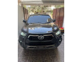 toyota-hilux-2022-small-0
