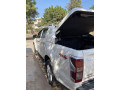 isuzu-d-max-v-cross-small-8
