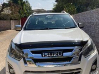 isuzu-d-max-v-cross
