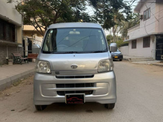 daihatsu-hijet-4-power-windows-2010-2015