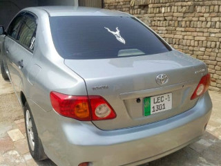 toyota-corolla-gli-2011