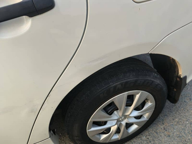 toyota-corolla-xli-2011-big-14