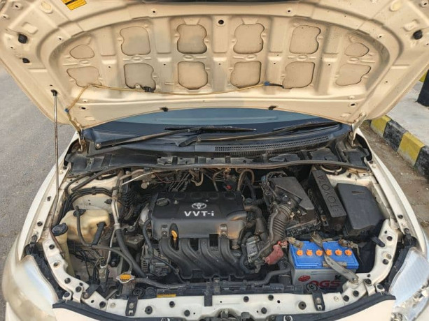 toyota-corolla-xli-2011-big-19