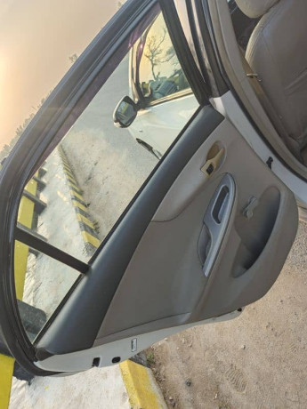 toyota-corolla-xli-2011-big-11