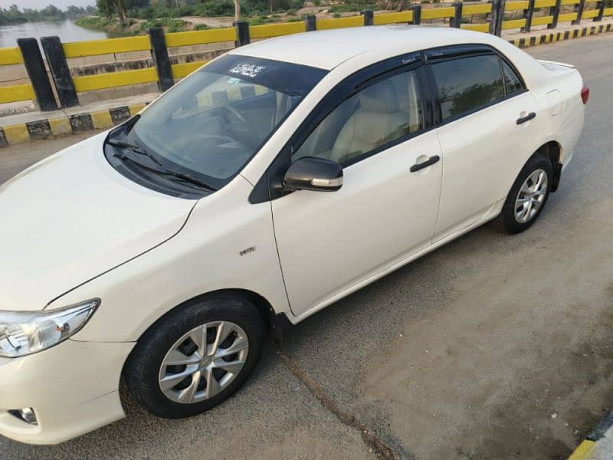 toyota-corolla-xli-2011-big-0