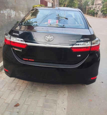 toyota-corolla-altis-16-for-sale-big-2