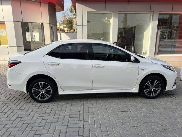 toyota-corolla-altis-2020-big-4