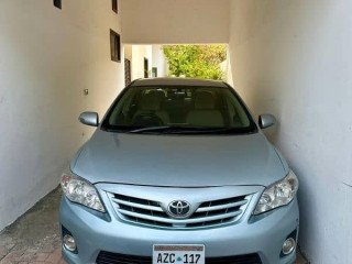 toyota-corolla-gli-2013