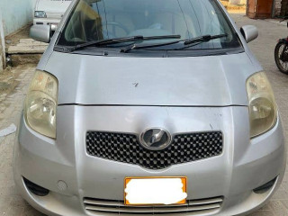 toyota-vitz-2006