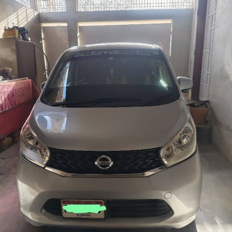 nissan-dayz-2015-big-2