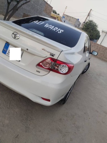 toyota-corolla-gli-2012-big-3