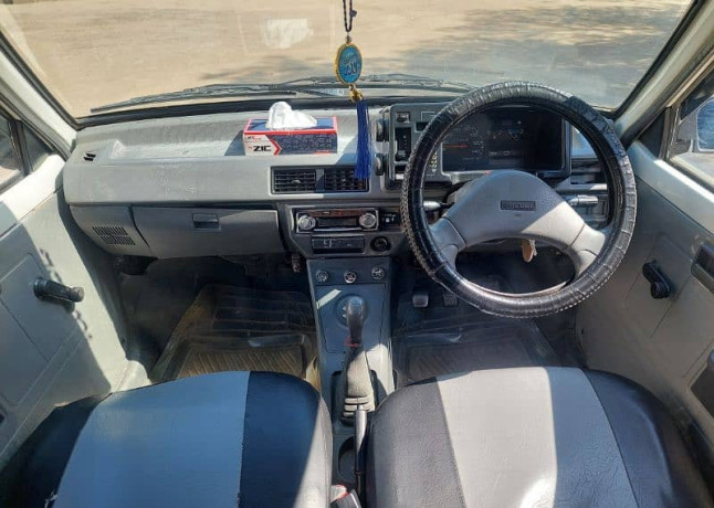 suzuki-mehran-vxr-2008-big-6