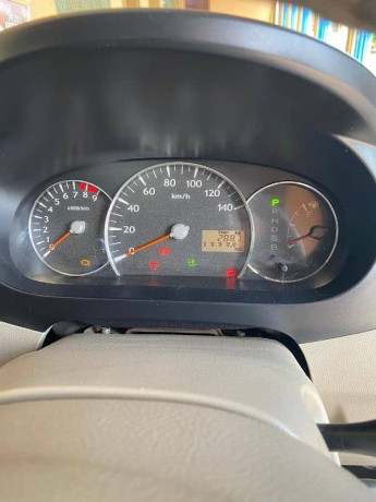 daihatsu-mira-2007-big-2