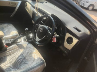 toyota-corolla-altis-2022-black