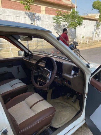 daihatsu-charade-1986-big-7