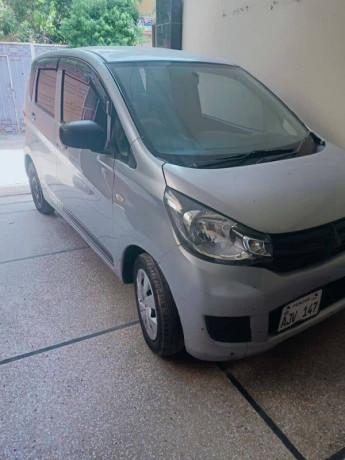 mitsubishi-ek-wagon-2017-big-9