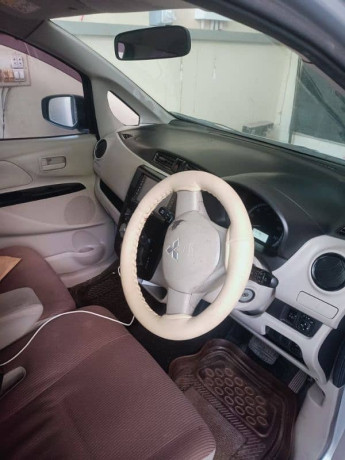 mitsubishi-ek-wagon-2017-big-15