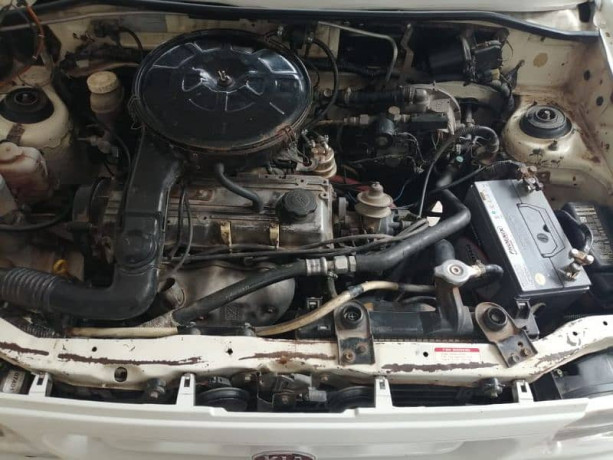 kia-classic-2000-big-1