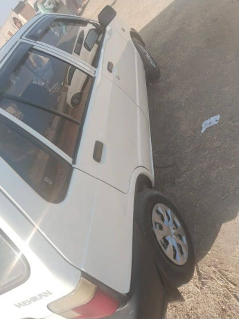 suzuki-mehran-2012-big-12