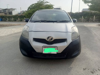 toyota-vitz-2009
