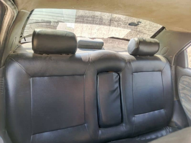 suzuki-baleno-2005-big-6