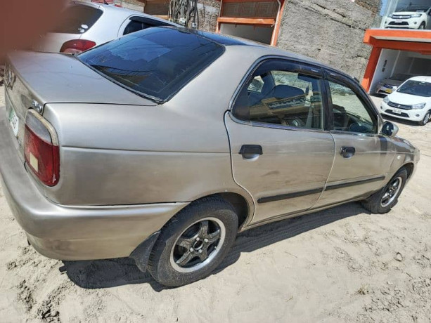 suzuki-baleno-2005-big-2