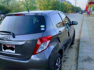 toyota-vitz-2012