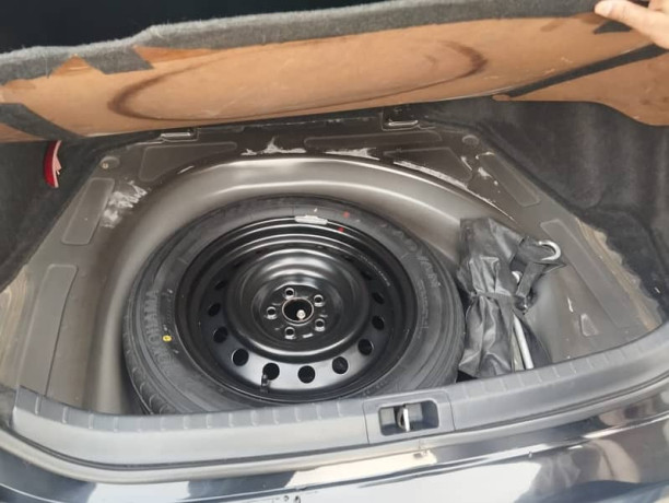 toyota-corolla-altis-automatic-16-2018-big-4