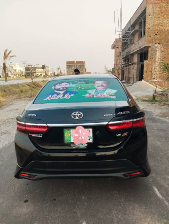 toyota-corolla-altis-automatic-16-2018-big-3