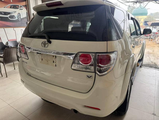 toyota-fortuner-2014-model-big-7