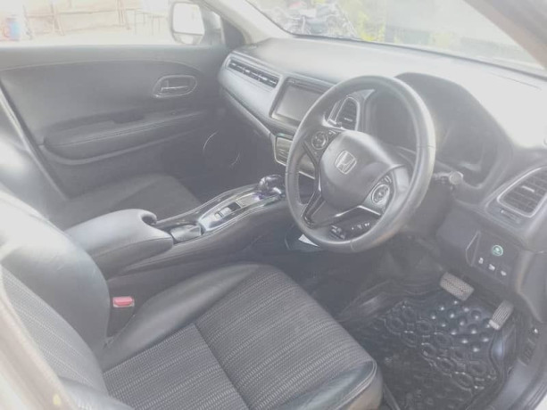 honda-vezel-model-201419-z-package-big-6