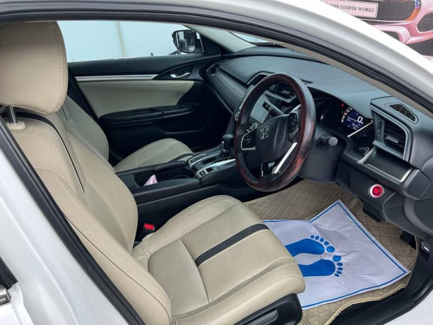 honda-civic-vti-oriel-2020-big-1