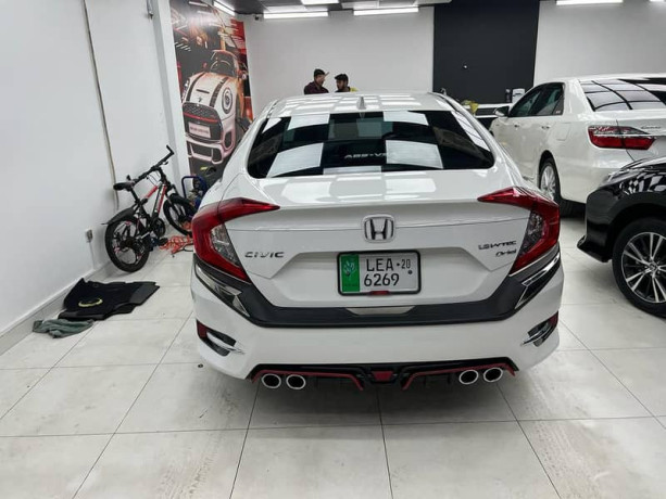 honda-civic-vti-oriel-2020-big-3