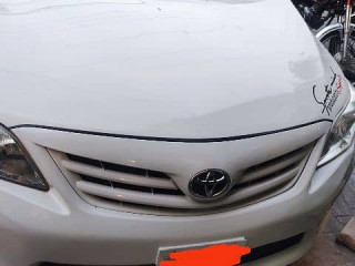 toyota-corolla-gli-2012