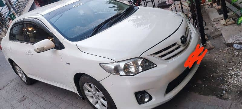 toyota-corolla-gli-2012-big-1