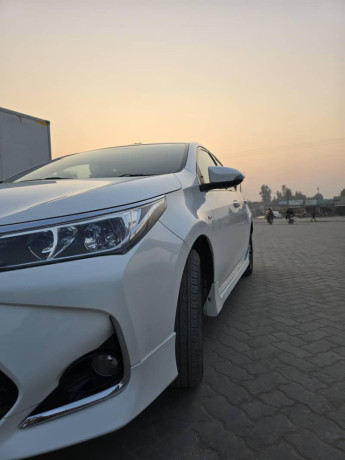 toyota-corolla-gli-2020-super-white-big-6