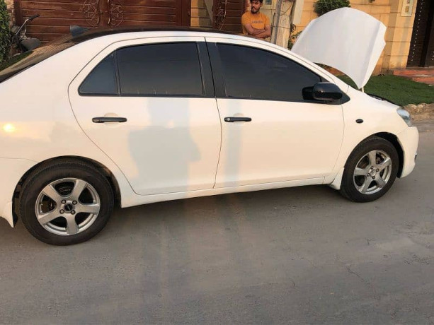 toyota-belta-2006-big-4