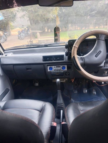 suzuki-mehran-vxr-2008-big-9