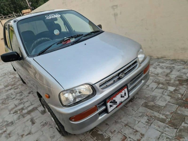 daihatsu-cuore-2011-big-7