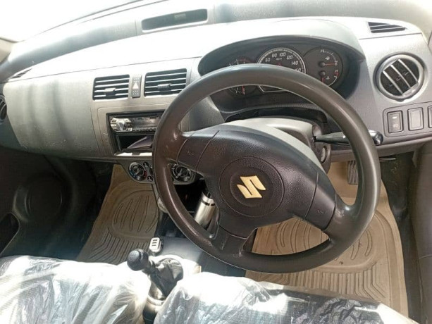 suzuki-swift-2014-neat-clean-beauty-big-9