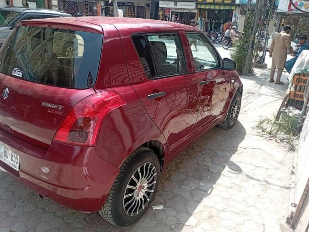 suzuki-swift-2014-neat-clean-beauty-big-11