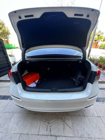 honda-civic-15-vtec-turbo-oriel-2022-big-8
