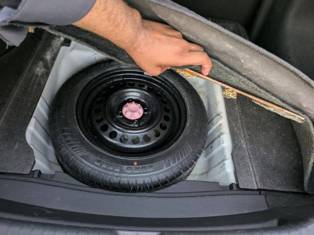 toyota-yaris-2020-total-original-beter-than-city-xli-gli-cultus-wagonr-big-18