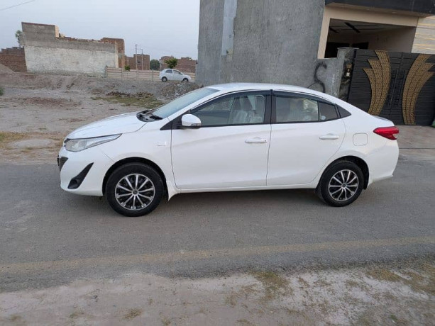 toyota-yaris-2020-total-original-beter-than-city-xli-gli-cultus-wagonr-big-4
