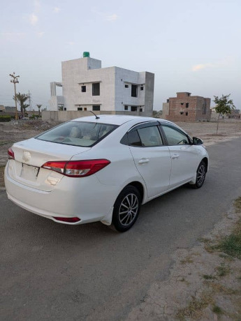 toyota-yaris-2020-total-original-beter-than-city-xli-gli-cultus-wagonr-big-5
